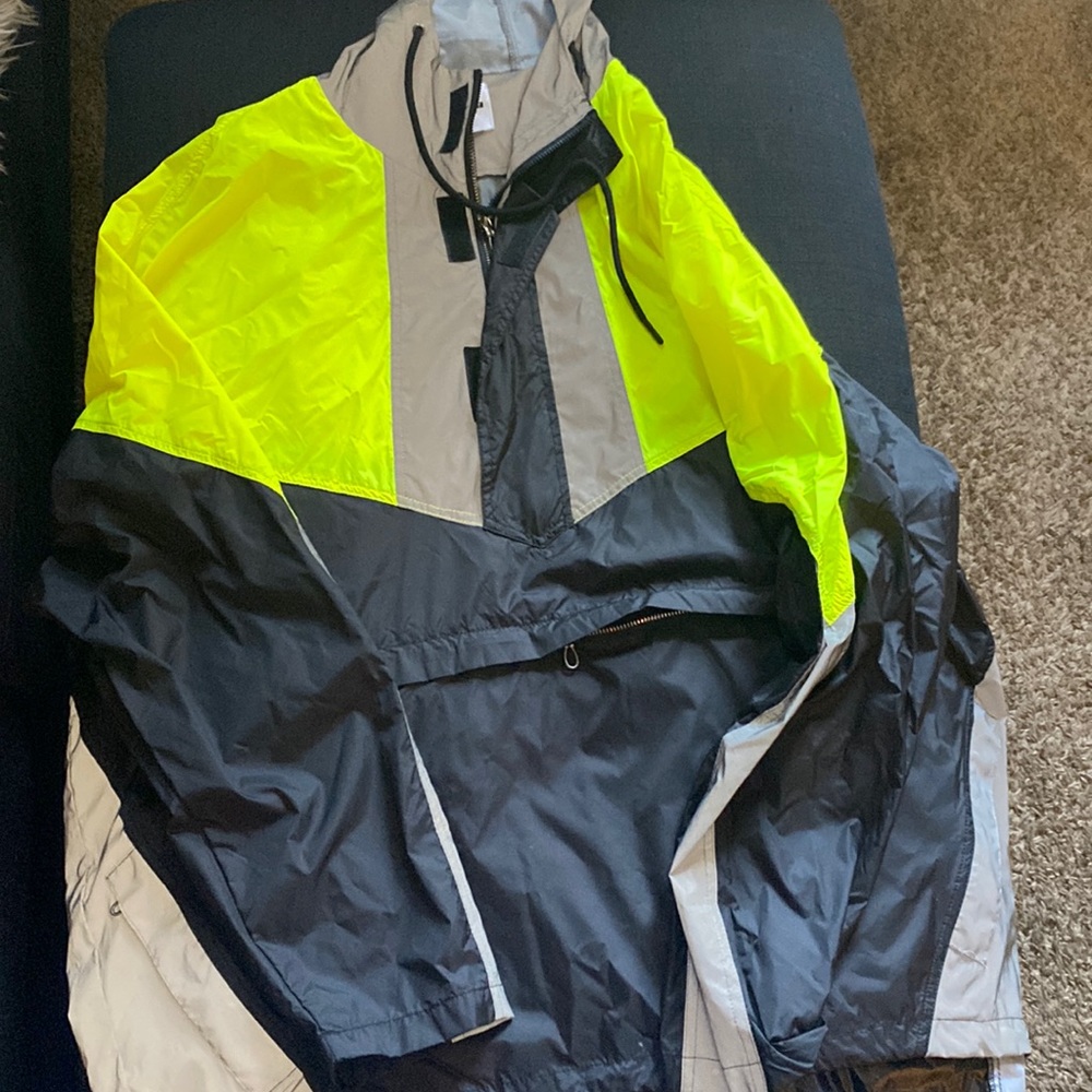 Fashion Nova Men’s Windbreaker pullover